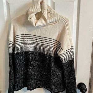 Athleta turtle neck sweater